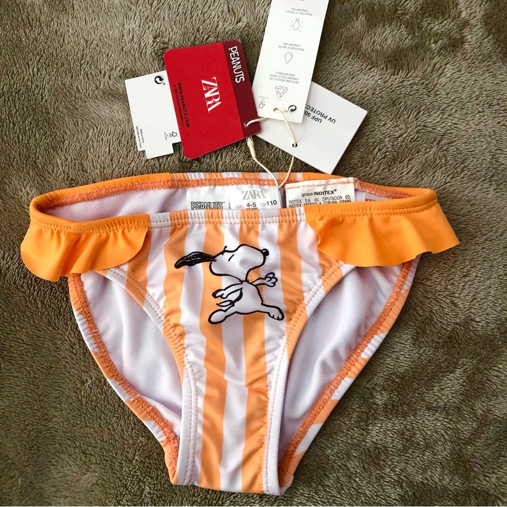ZARA Peanuts Snoopy Bikini Bottom Creamsicle Orange and White cabana stripes.